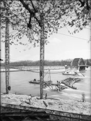 [Pont de la Boucle]