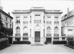 [Hôtel particulier sur le boulevard des Belges]