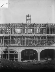 [Construction du Palais de la Foire de Lyon, quai Achille-Lignon]