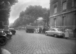 [Camion accidenté sur le quai Victor-Augagneur, à l'angle de la rue Rabelais]