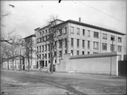 [Laboratoire Ciba : le bâtiment]