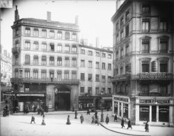 [Commerces place de la République et passage de l'Hôtel-Dieu]