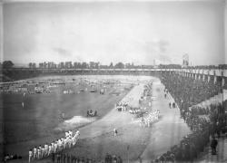 [Inauguration du stade municipal de Gerland]