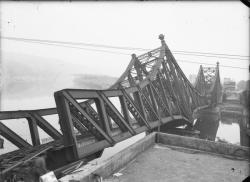 [Destruction des ponts de Lyon par l'armée allemande (septembre 1944)]