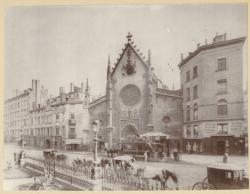 [Le Quartier Grôlée avant sa démolition : façade de l'Eglise Saint-Bonaventure]