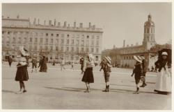 [La Place Bellecour, au début du XXe siècle]