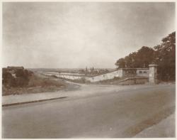 [Porte de Cusset, anciennes fortifications, Villeurbanne, vers 1934]