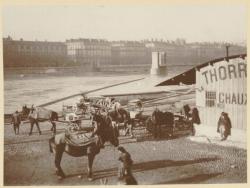 [Quai Augagneur : transport de marchandise]