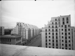 [L'Avenue Henri-Barbusse vue depuis l'hôtel de ville de Villeurbanne]