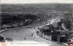 Lyon. - Vue panoramique sur la Saône prise de la Tour de Fourvière, à 376 m. d'alt.