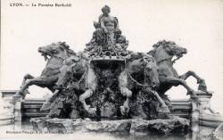 Lyon. - La Fontaine Bartholdi