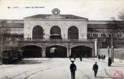 Lyon. - La Gare de Perrache