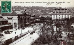 Lyon. - Gare de Perrache. - Hôtel Terminus et Hospices Debrousse. - B. F., Paris "Lux"