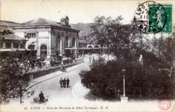 Lyon. - Gare de Perrache et Hôtel Terminus