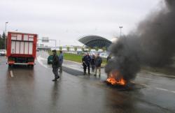 [Grève des négociants en bestiaux à l'aéroport Saint-Exupéry]