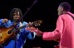 [Festival Jazz à Vienne (2001). Gilberto Gil et Milton Nascimento]