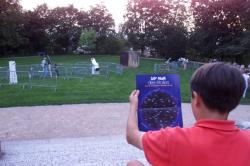 [Préparatifs de "La Nuit des étoiles" au parc de la Serisaie]