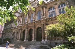 [Le Palais du commerce et de la bourse]