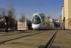 [Transports en commun lyonnais : inauguration du tramway]