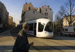 [Transports en commun lyonnais : inauguration du tramway]