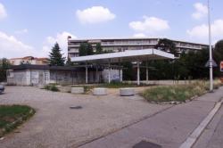 [Ancienne station service, rue Commandant Charcot]