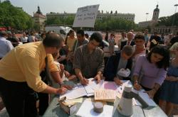 [Manifestation de particuliers contre la hause des carburants]