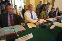 [Table-ronde de concertation sur le tunnel du Mont-Blanc avec Jean-Claude Gayssot, ministre des Transports]