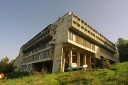 [Couvent Sainte-Marie de La Tourette à Eveux]