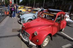 [Rassemblement des conducteurs de Citroën 2CV]