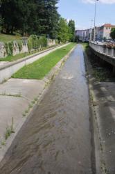 [Oullins : canal de l'Yzeron]