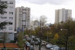 [Quartier des Minguettes à Vénissieux : explosion de la tour 42]