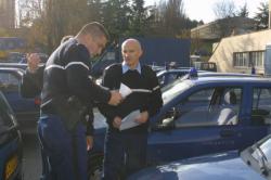 [Manifestation des gendarmes à la caserne Raby, à Bron]