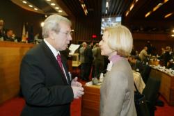 [Conseil régional de Rhône-Alpes. Séance du 2 avril 2004 (élection de Jean-Jack Queyranne)]