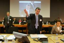 [Conseil régional de Rhône-Alpes. Séance du 2 avril 2004 (élection de Jean-Jack Queyranne)]