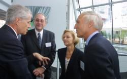 [Inauguration du siège de Bayer CropScience France, à Vaise]