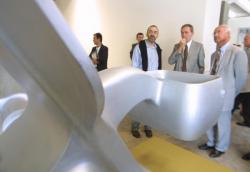 [7e Biennale d'art contemporain de Lyon (2003). Inauguration par Jean-Jacques Aillagon, ministre de la Culture]