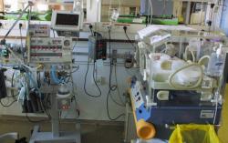 [Transfert du service de néonatalogie et de réanimation pédiatrique de l'hôpital Debrousse à la Croix-Rousse]