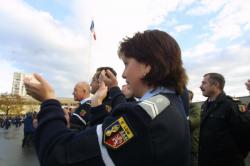 [Manifestation des gendarmes à la caserne Raby, à Bron]