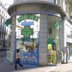 [Pharmacie homéopathique Boiron, rue Président Carnot, à Lyon]