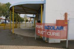 [Groupe scolaire Joliot-Curie à Vénissieux (Rhône)]