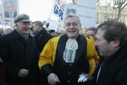 [Manifestation de soutien à Bruno Gollnisch]