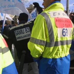 [Manifestation des ambulanciers du Samu à Lyon]