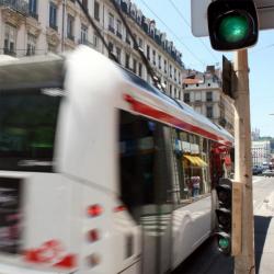 [La circulation des bus sur le cours Lafayette]