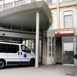 [Hôpital de la Croix-Rousse : service des urgences]