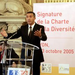 [Signature de la charte de la diversité à l'Hôtel de ville de Lyon]