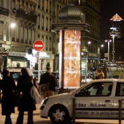 [Les commerces de la presqu'île de Lyon en hiver]