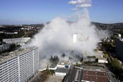 [Quartier de la Duchère : démolition de la barre 210]