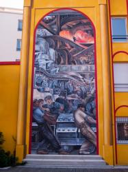 Espace Diego Rivera : façade contemporaine, l'usine