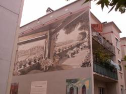 Quartier des Etats-Unis : mur peint "Chez Tony Garnier"