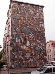 Quartier des Etats-Unis : mur peint "Cité idéale russe"